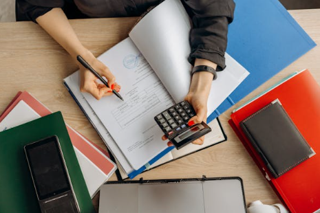 香港公司審計(jì)報(bào)告保留和不保留，財(cái)務(wù)合規(guī)是關(guān)鍵