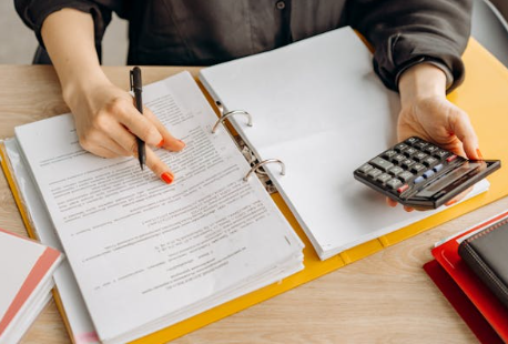 兩個人合伙開公司股權怎么分配比較好 兩個人合伙開公司股權怎么分配比較好